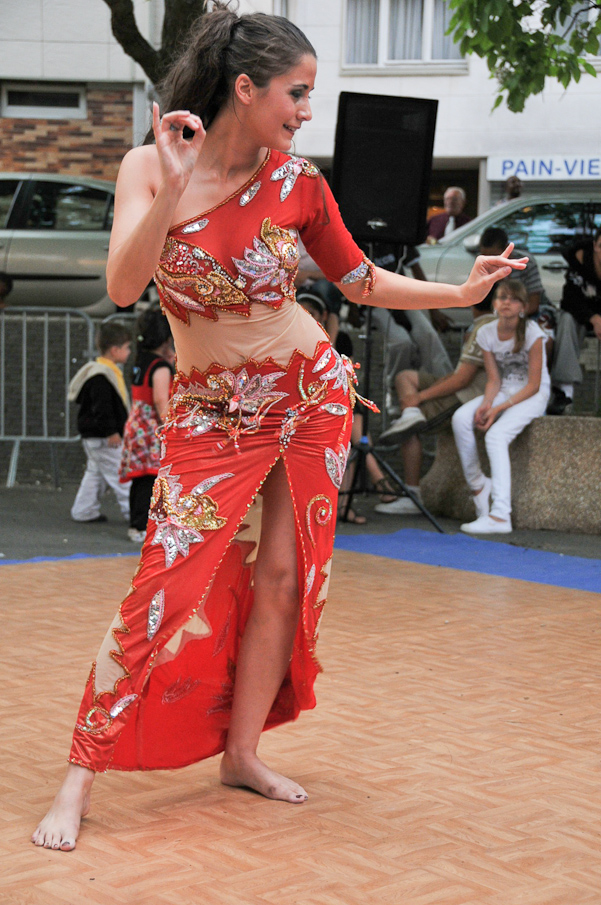 Maison de Quartier Champs Elysees Evry - Danse Orientale 137.jpg